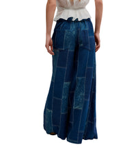 Load image into Gallery viewer, Patches Wide Leg Flare Jeans
