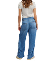 Load image into Gallery viewer, Everyday Tee