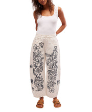 Load image into Gallery viewer, Good Luck Soutache Barrel Jeans