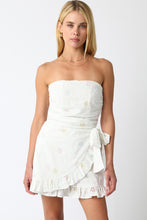 Load image into Gallery viewer, Eyelet Strapless Romper
