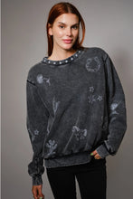 Load image into Gallery viewer, Western Embroidered Sweatshirt
