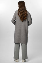 Load image into Gallery viewer, Pearl Trim Long Knit Blazer
