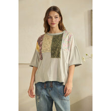 Load image into Gallery viewer, Floral Print Patchwork Tee
