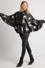 Load image into Gallery viewer, Horse Print Satin Blouse
