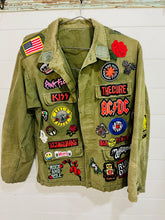 Load image into Gallery viewer, Vintage Solid Patch Jacket - Long
