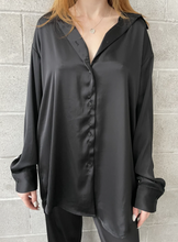 Load image into Gallery viewer, Penelope Satin Blouse
