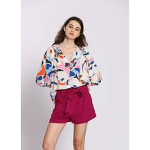 Load image into Gallery viewer, Abstract Print Blouse
